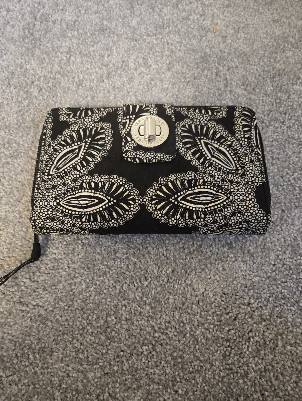 Vera Bradley Blanco Boutique Wallet Clutch